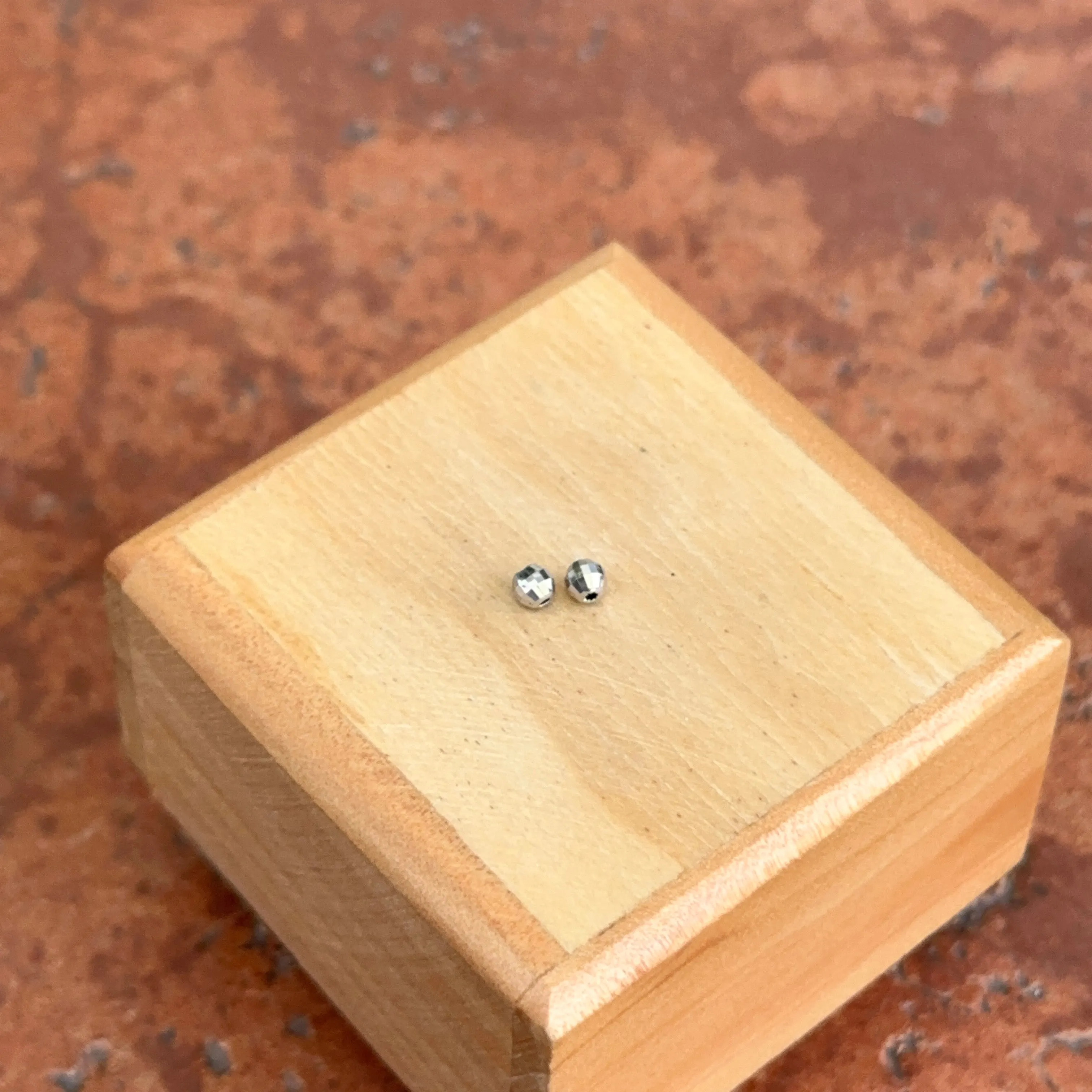 14KT White Gold Mini Diamond-Cut 3mm Round Ball Earring Charms
