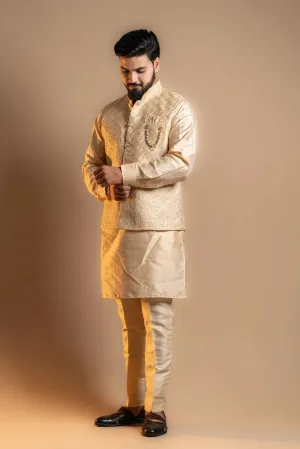 Cream-colored Kurta-pajama Set