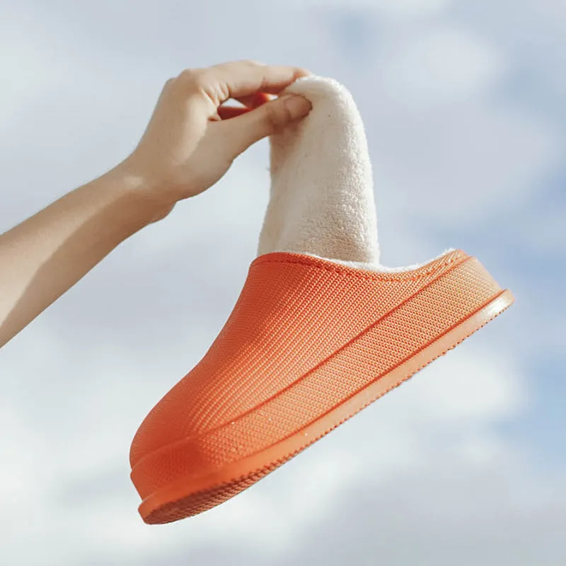 Eskimo • Non-Slip Comfy Slides