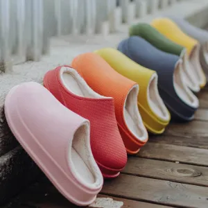 Eskimo • Non-Slip Comfy Slides