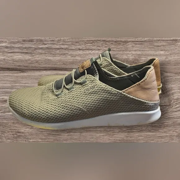 EUC OLUKAI Alapa Li Men's Athletic Sneakers, Breathable Mesh &amp; Moisture-Wicking