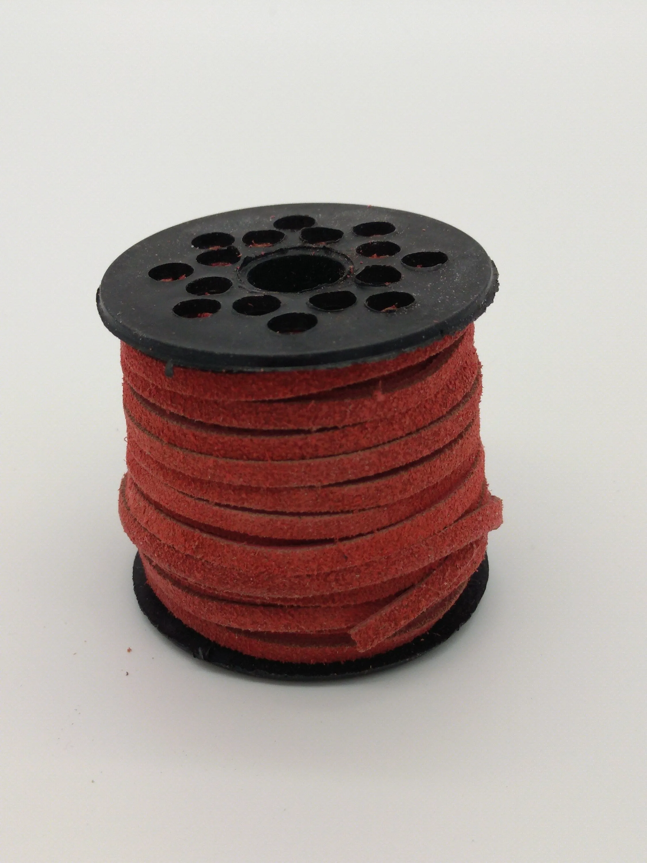 Genuine  100% Leather Lacing  3mm x 2mm thick, sold in: 1, 5 and 10 yard lenghts. Beige, Brown, Grey, Red, Black, Pink, White, Natural