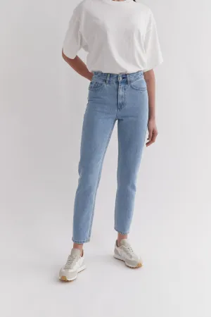High Waist Taper Jean Light Indigo