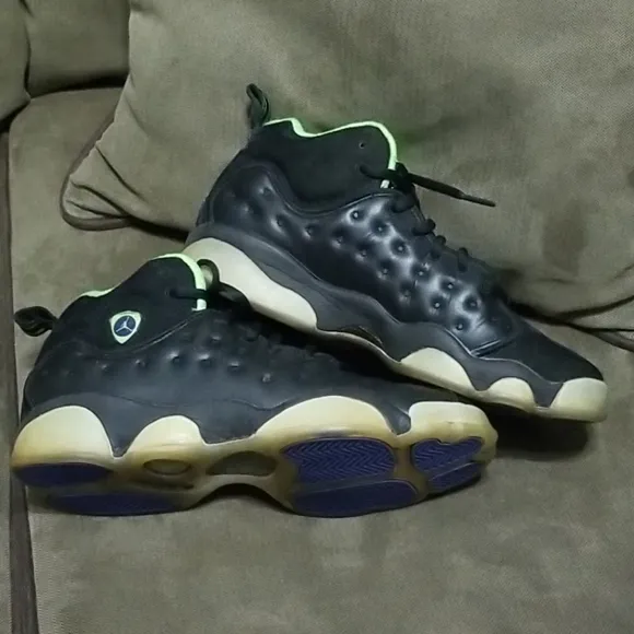 Hp🎉🎊🎯 Jordan jump man team 2, 6.5 youth big girl sneaker