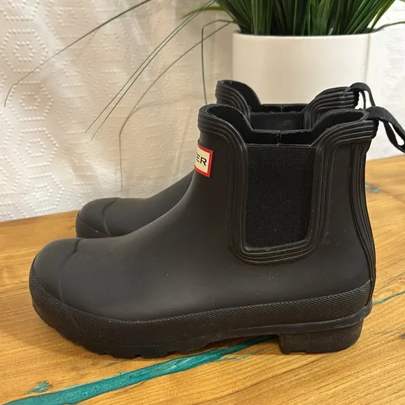 Hunter Original Chelsea Insulated Short Rain Boot Black