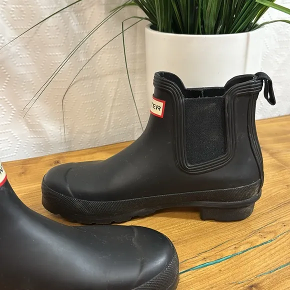 Hunter Original Chelsea Insulated Short Rain Boot Black