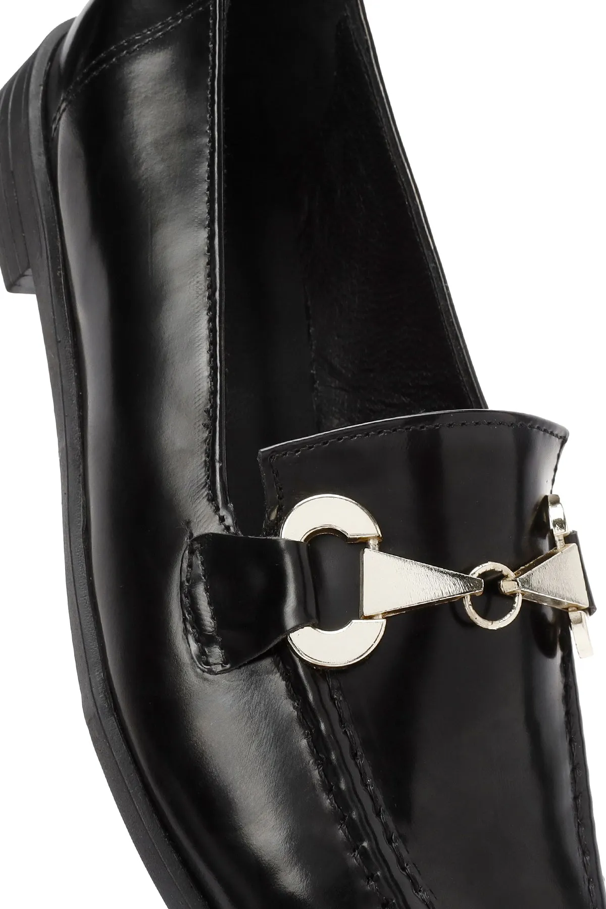 Kadın Siyah Toka Detaylı Deri Maskülen Loafer