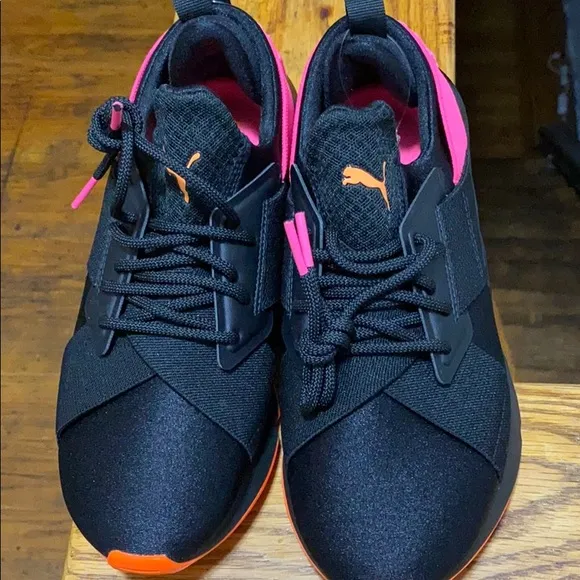 Kids sneakers