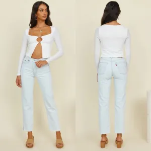 Levi's 501 Original Cropped Jeans in Light Indigo Worn In Size 25