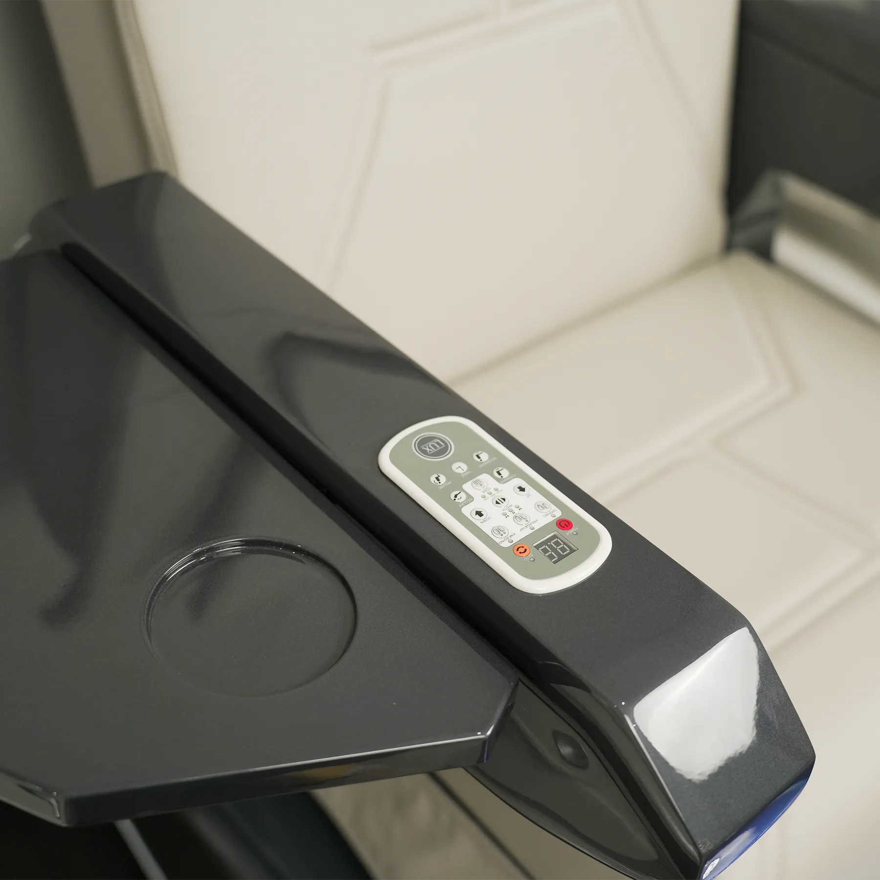 LUX LS45 SAPPHIRE Pedicure Massage Chair