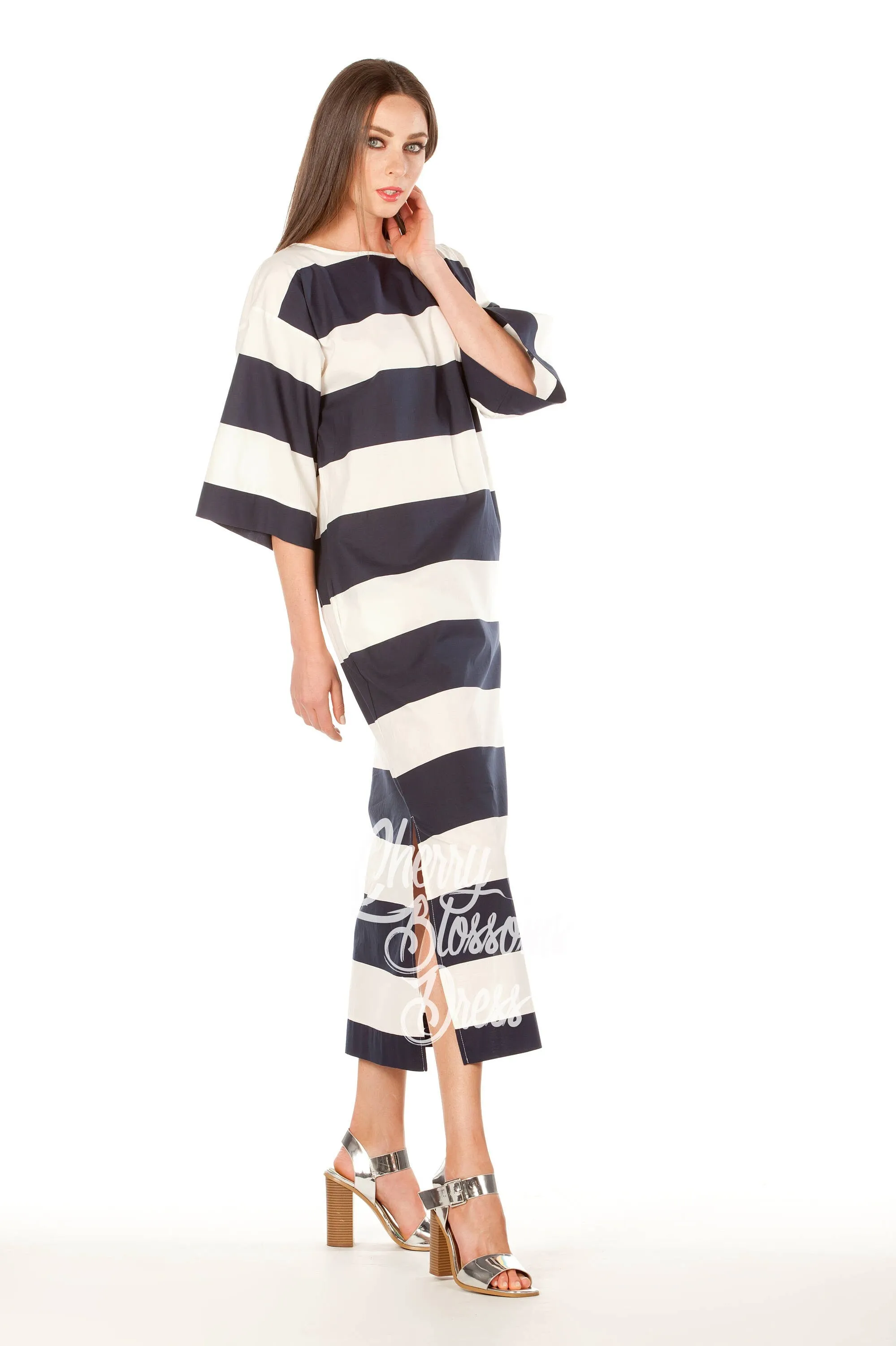 Maxi Summer Dress with Wide Sleeves