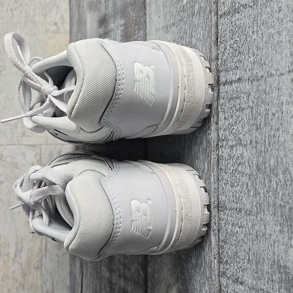 New Balance 550s Mens 6.5 Equal Womans 8