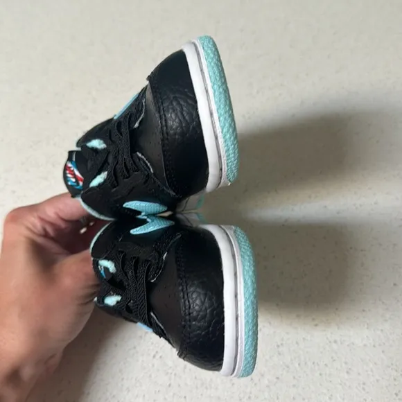 Nike Dunk black blue swoosh leather toddler lace up sneakers size 7C