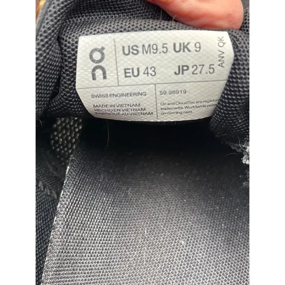 On Cloud 5 Black, Size 9.5, Style #59.98919