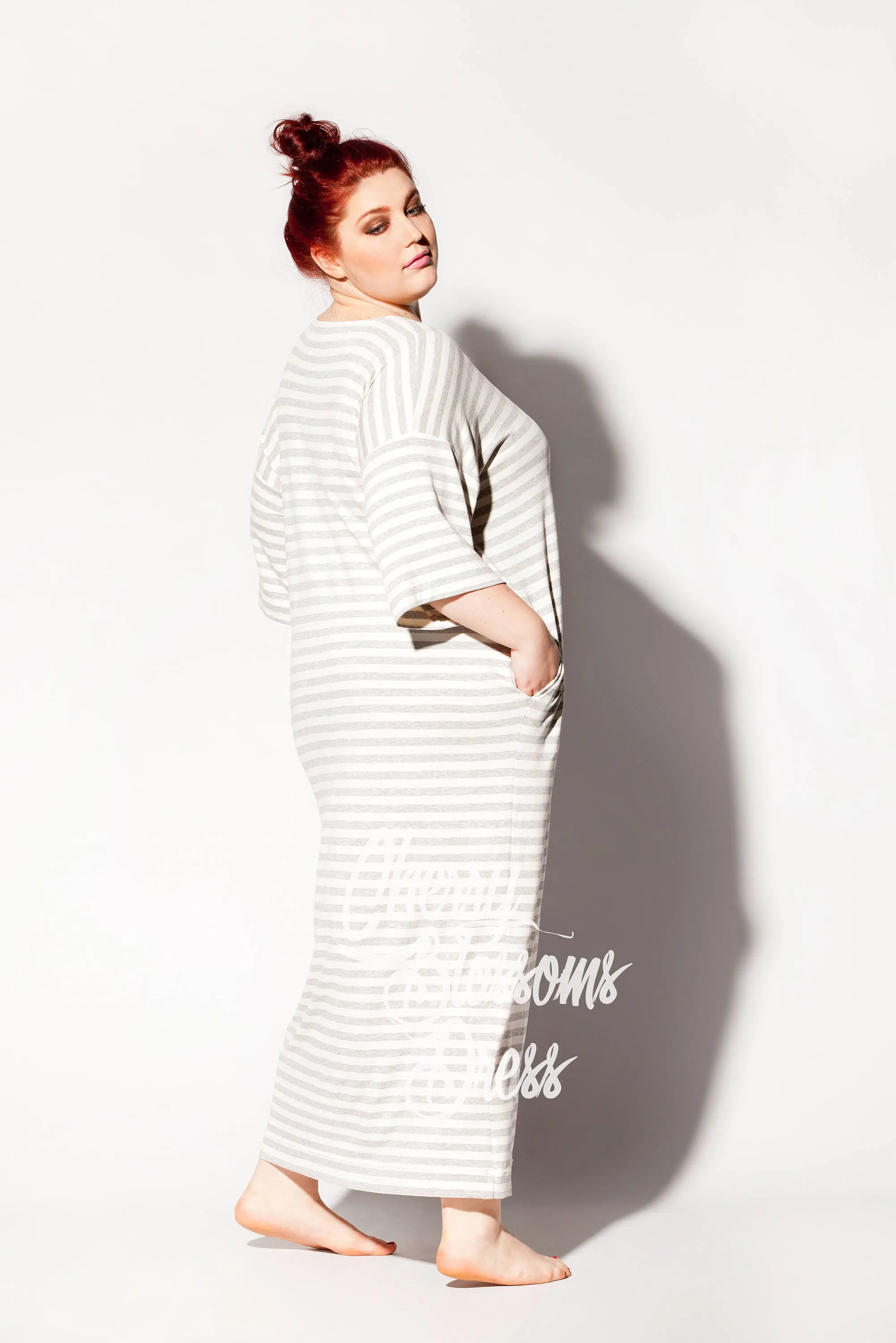 Plus Size Striped Dress, 4XL White Dress With Pockets, Loungewear Plus Size Clothing, Loose Fit Dress On Light Stripes