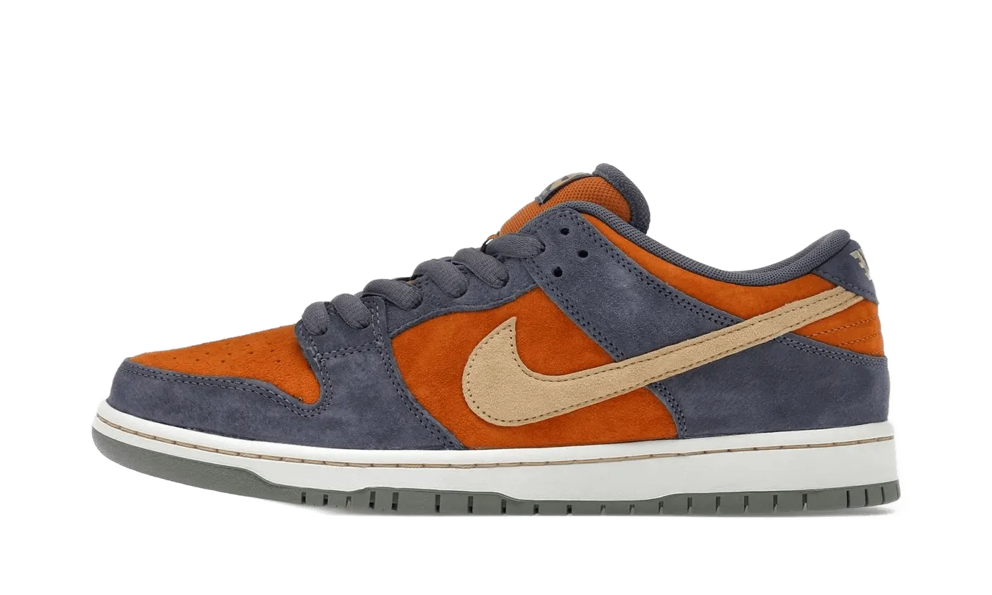 SB Dunk Low Light Carbon Monarch