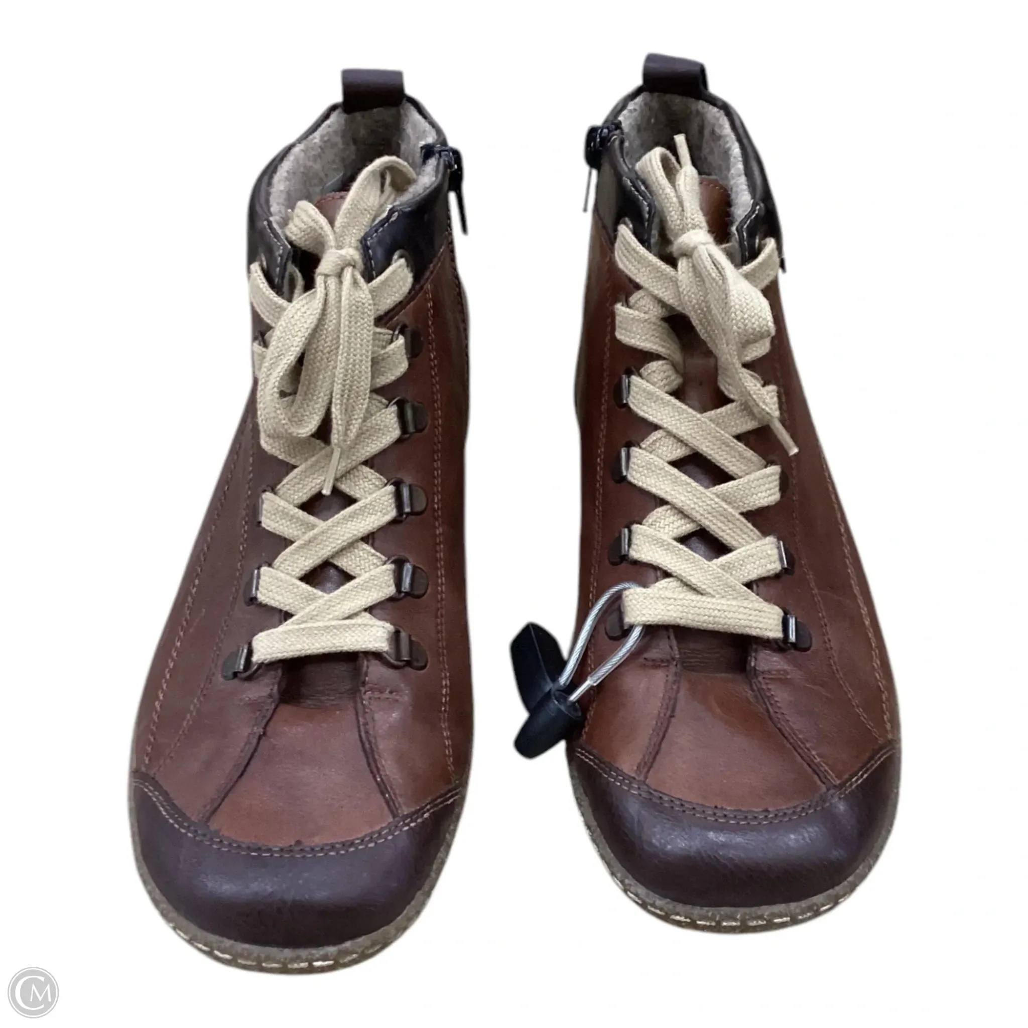 Shoes Flats By Cmc In Brown, Size: 12