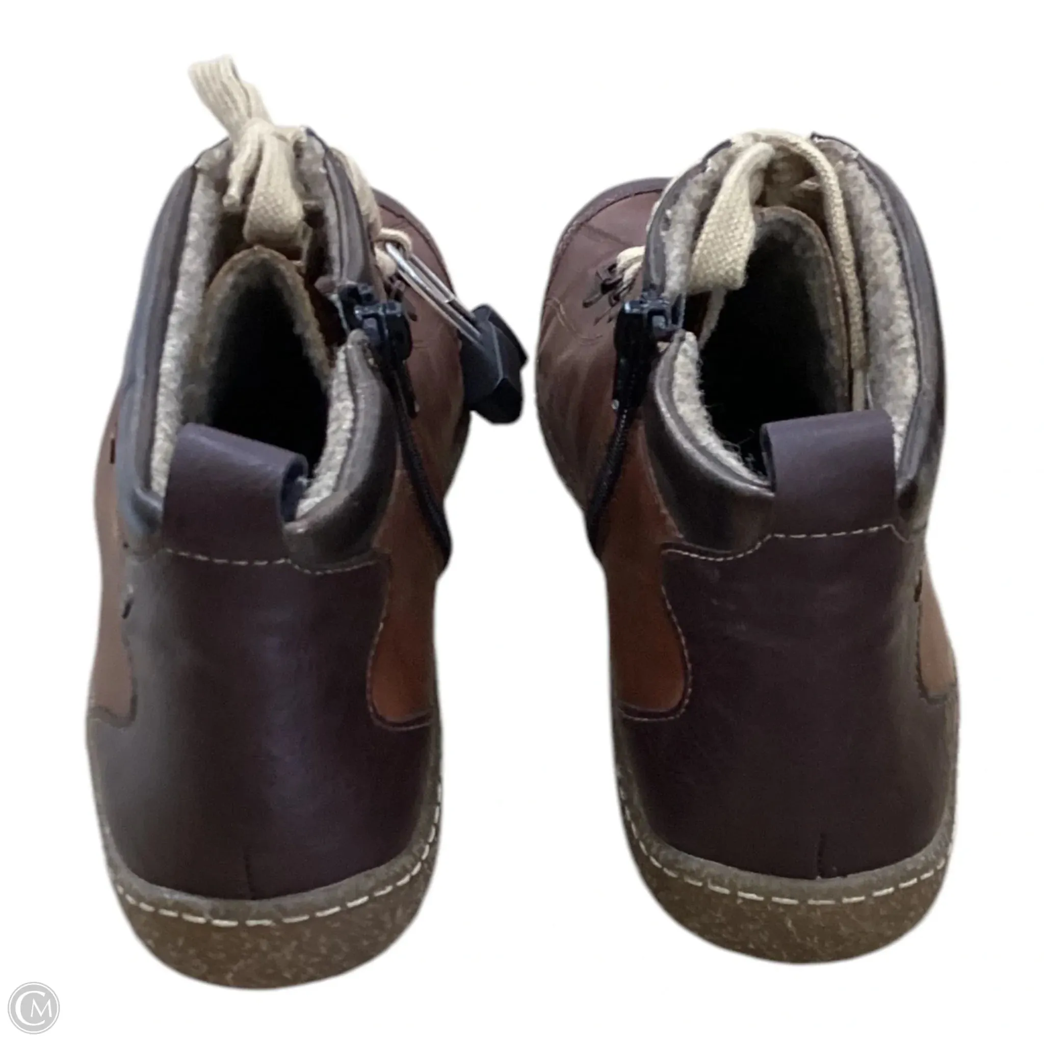 Shoes Flats By Cmc In Brown, Size: 12