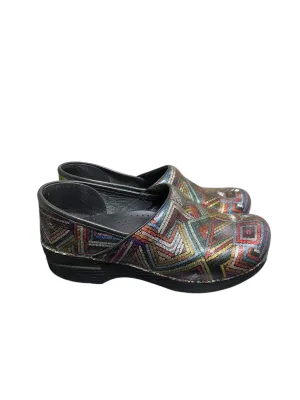 Shoes Flats By Dansko  Size: 8.5