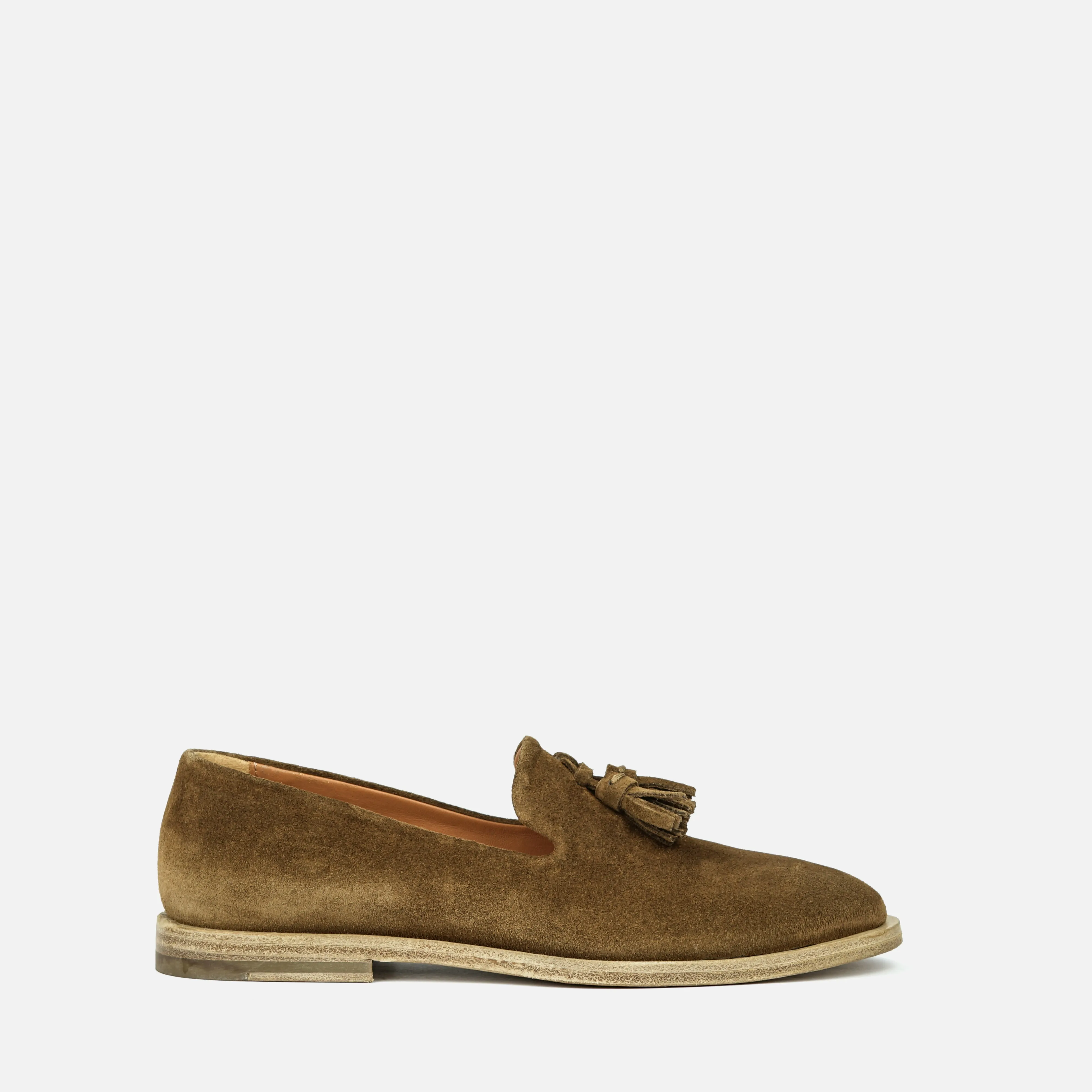 TAHITI | Suede Tassel Loafer in Noisette