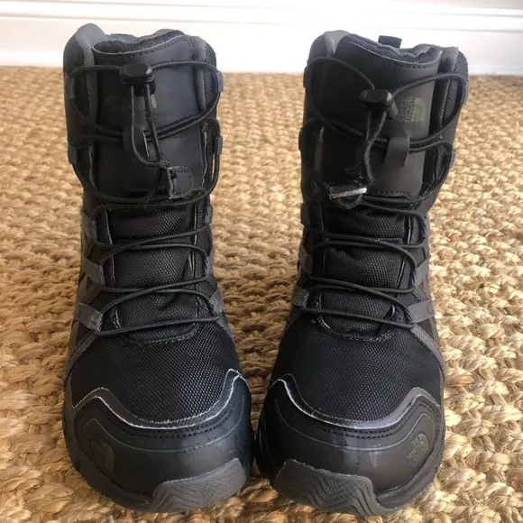 The North Face Junior Winter Sneaker. Hydroseal. Waterproof. Size 5