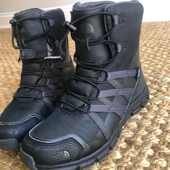 The North Face Junior Winter Sneaker. Hydroseal. Waterproof. Size 5