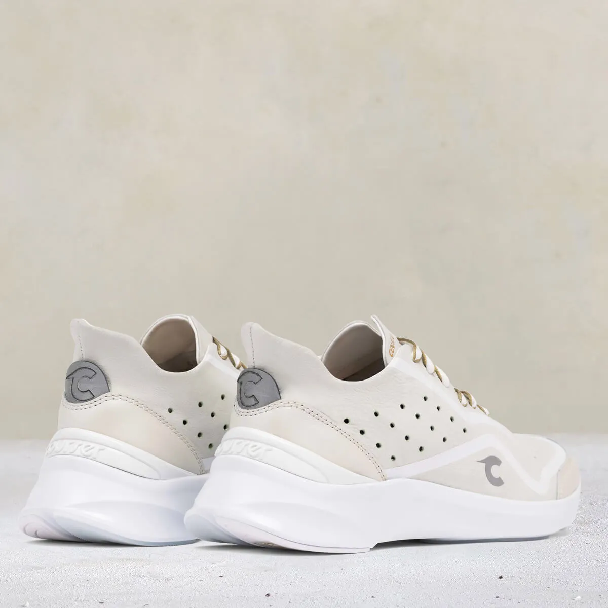 Uno Men's – White Mono