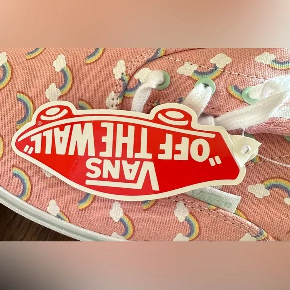 Vans Girls Doheny Pink Rainbows Lace Up Sneakers NWT Various Sizes