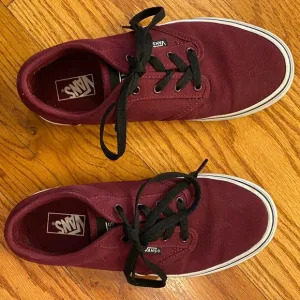 Vans Sneakers, Burgundy