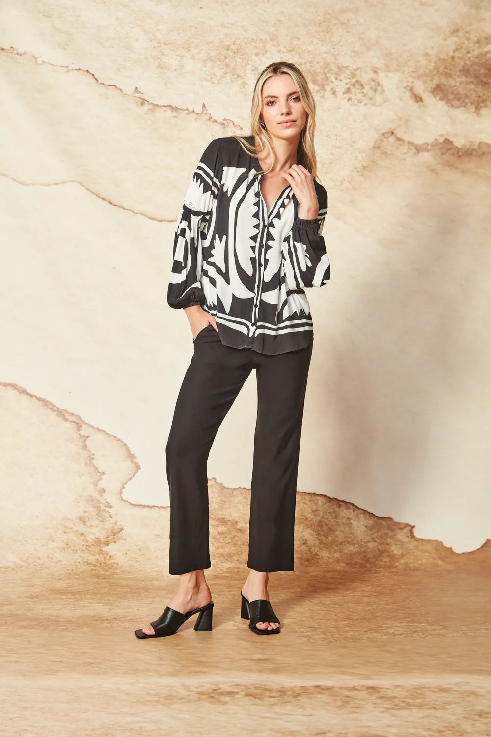 Verge Trip Pant in Black 9401LW