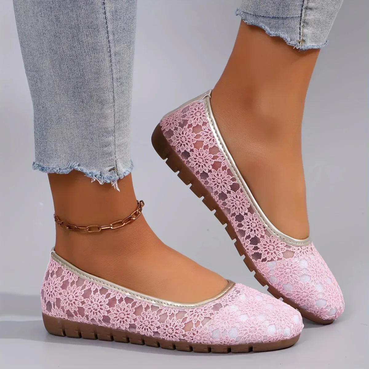 Verity® | Ballerina flats with a floral pattern