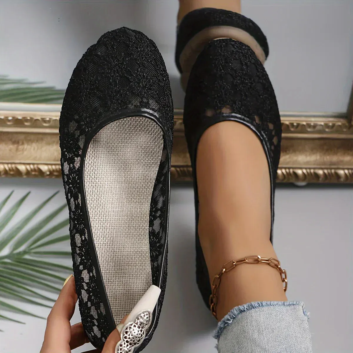 Verity® | Ballerina flats with a floral pattern