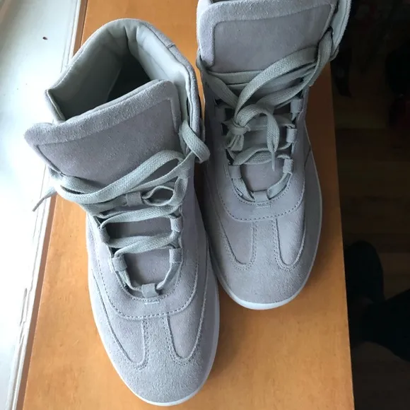 Zara hightop sneakers