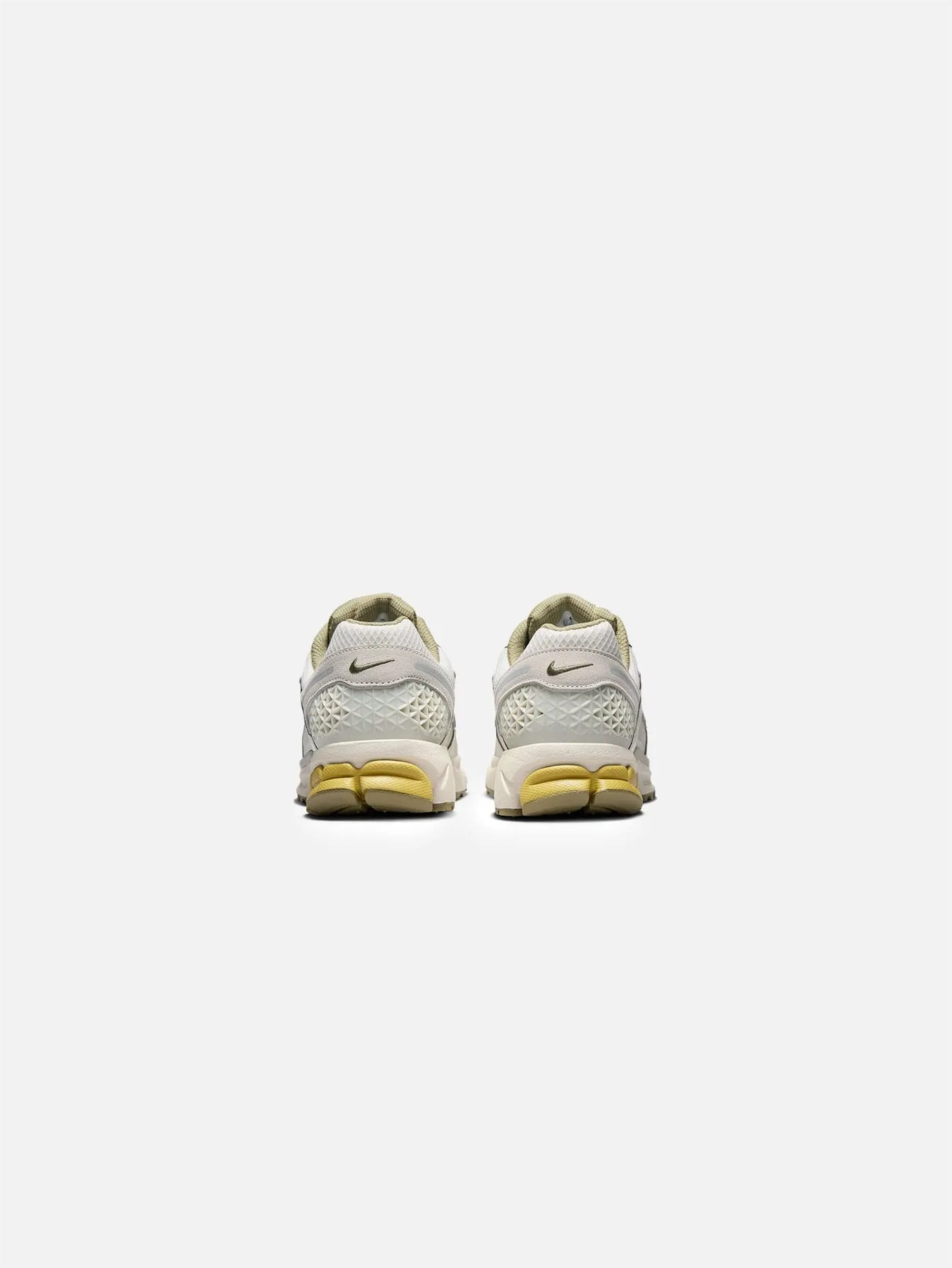 Zoom Vomero 5 "Light Bone/Medium Olive"